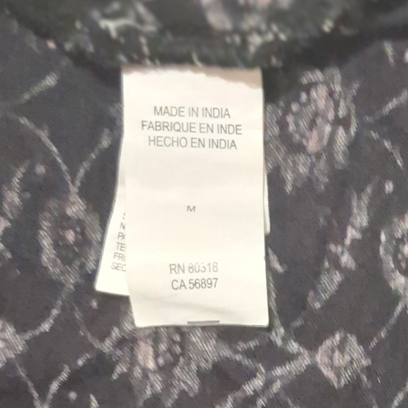 EUC Lucky Brand Sz. M/M Blue/White Floral Short Sleeve Pullover Top. - Picture 7 of 9